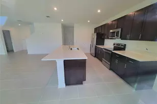 5651 Costa Blanca Wy, Davenport, FL 33897 - Photo 2