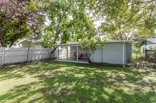 1050 Herman Ave, Orlando, FL 32803 - Photo 10