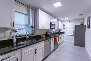 1050 Herman Ave, Orlando, FL 32803 - Photo 18