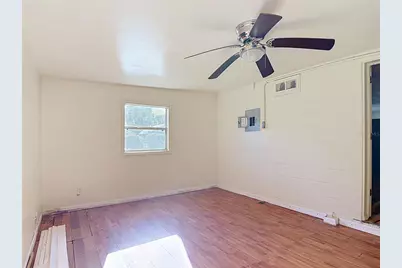 318 S Massachusetts Avenue, Deland, FL 32724 - Photo 14