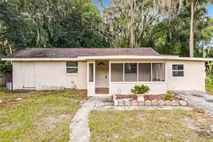 318 S Massachusetts Ave, Deland, FL 32724 - Photo 2