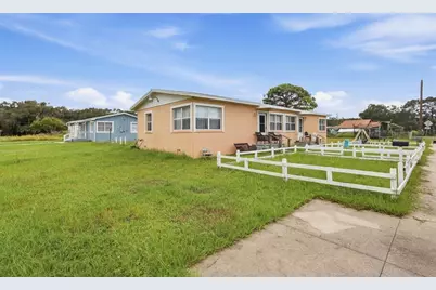 2410 Myrtle Avenue, Mims, FL 32754 - Photo 6