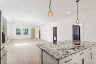 7905 N Greenwood Ave, Tampa, FL 33604 - Photo 10