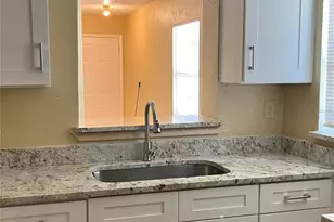 300 Campus View Dr, Orlando, FL 32810 - Photo 6