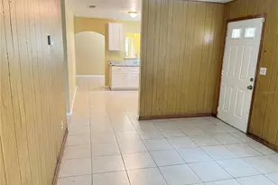 300 Campus View Dr, Orlando, FL 32810 - Photo 2