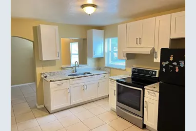300 Campus View Drive, Orlando, FL 32810 - Photo 4
