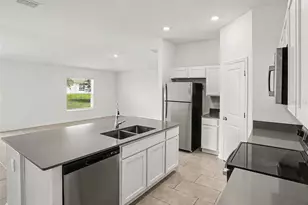 3085 Blue Bonnet Ln, Osteen, FL 32764 - Photo 4