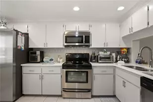 11 Escondido Cir, Altamonte Springs, FL 32701 - Photo 14