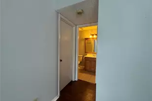 6154 Westgate Dr, Orlando, FL 32835 - Photo 12