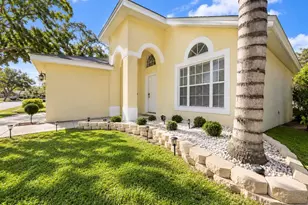 1046 Durango Loop St, Davenport, FL 33897 - Photo 4