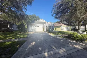 16005 Stags Leap Dr, Lutz, FL 33559 - Photo 2