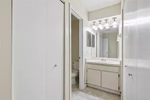 9006 Dixiana Villa Cir, Tampa, FL 33635 - Photo 26