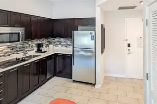 225 Celebration Pl, Kissimmee, FL 34747 - Photo 16