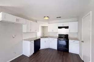 7704 Simon Ridge Ct, Kissimmee, FL 34747 - Photo 6