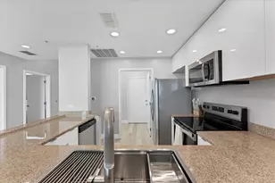 525 E Jackson St, Orlando, FL 32801 - Photo 14