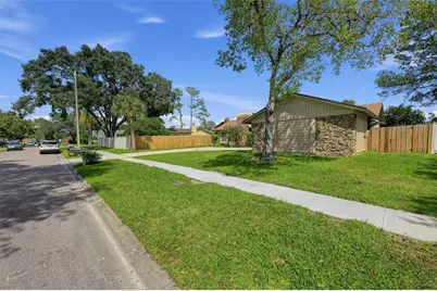 4165 Rolling Springs Drive, Tampa, FL 33624 - Photo 4
