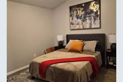5249 Yaupon Street, Orlando, FL 32811 - Photo 10