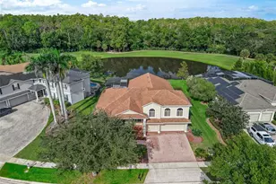 2336 Stewarts Cove Way, Orlando, FL 32828 - Photo 2