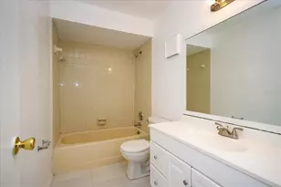2703 Hunt Club Ln, Orlando, FL 32826 - Photo 10