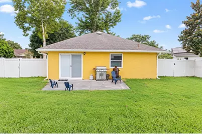 117 Rebecca Drive NE, Winter Haven, FL 33881 - Photo 2