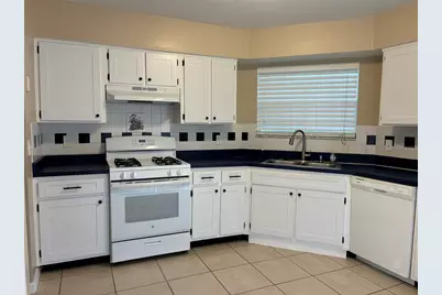 1385 Landry Circle, Longwood, FL 32750 - Photo 4