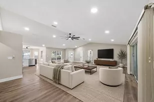 26939 Honeymoon Ave, Leesburg, FL 34748 - Photo 2