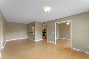 2025 Dixie Belle Dr, Orlando, FL 32812 - Photo 2