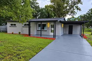 1810 E Carol Dr, Plant City, FL 33563 - Photo 1