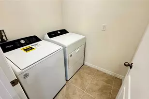 939 Stockport Dr, Kissimmee, FL 34758 - Photo 22