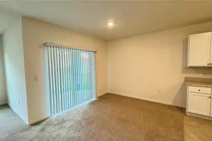 939 Stockport Dr, Kissimmee, FL 34758 - Photo 4