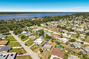 47 Palm Dr, Ormond Beach, FL 32176 - Photo 4