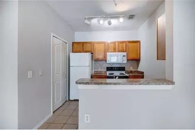6137 Metrowest Boulevard #106, Orlando, FL 32835 - Photo 10