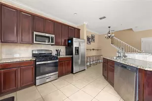 811 Assembly Ct, Reunion, FL 34747 - Photo 10