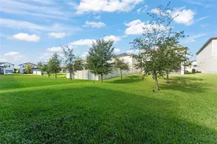 2631 E Lake Pointe Dr, Kissimmee, FL 34744 - Photo 36