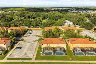 701 Las Fuentes Dr, Kissimmee, FL 34746 - Photo 38