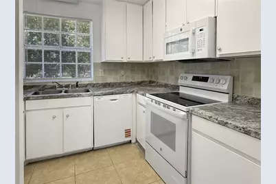 508 Banyon Tree Circle #200, Maitland, FL 32751 - Photo 8