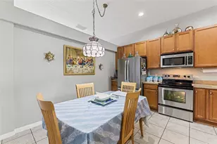 137 Bluefield Ave, Deltona, FL 32738 - Photo 4