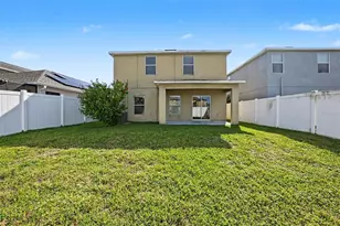 1904 Hawks View Dr, Ruskin, FL 33570 - Photo 16