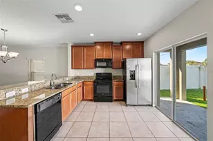 1904 Hawks View Dr, Ruskin, FL 33570 - Photo 6