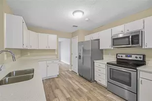 16102 Warden Pl, Tampa, FL 33647 - Photo 18