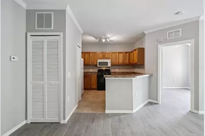 6123 Metrowest Boulevard #101, Orlando, FL 32835 - Photo 8