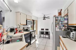 556 Awin Cir SE, Palm Bay, FL 32909 - Photo 6
