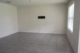 2637 Rowan St, Tavares, FL 32778 - Photo 2