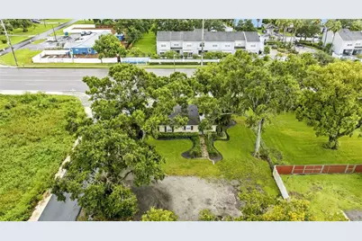 10418 Bloomingdale Avenue, Riverview, FL 33578 - Photo 2