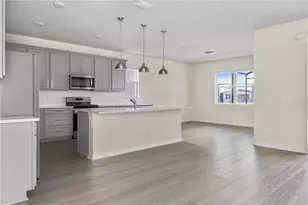 10394 Pk Ests Ave, Orlando, FL 32836 - Photo 6