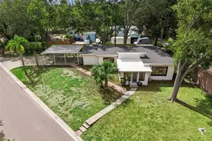 4050 Iris St N, Saint Petersburg, FL 33703 - Photo 36