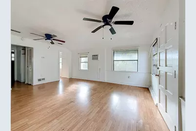 4519 Haines Road N, Saint Petersburg, FL 33714 - Photo 4