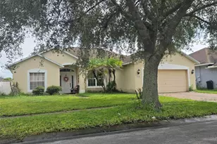 2736 Patrician Cir, Kissimmee, FL 34746 - Photo 1