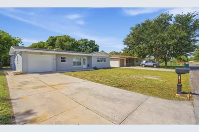 6448 41st Avenue N, Saint Petersburg, FL 33709 - Photo 2