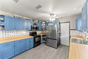 3379 Kilbee St, Mims, FL 32754 - Photo 10